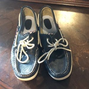 Sperry Navy and red boat shoes